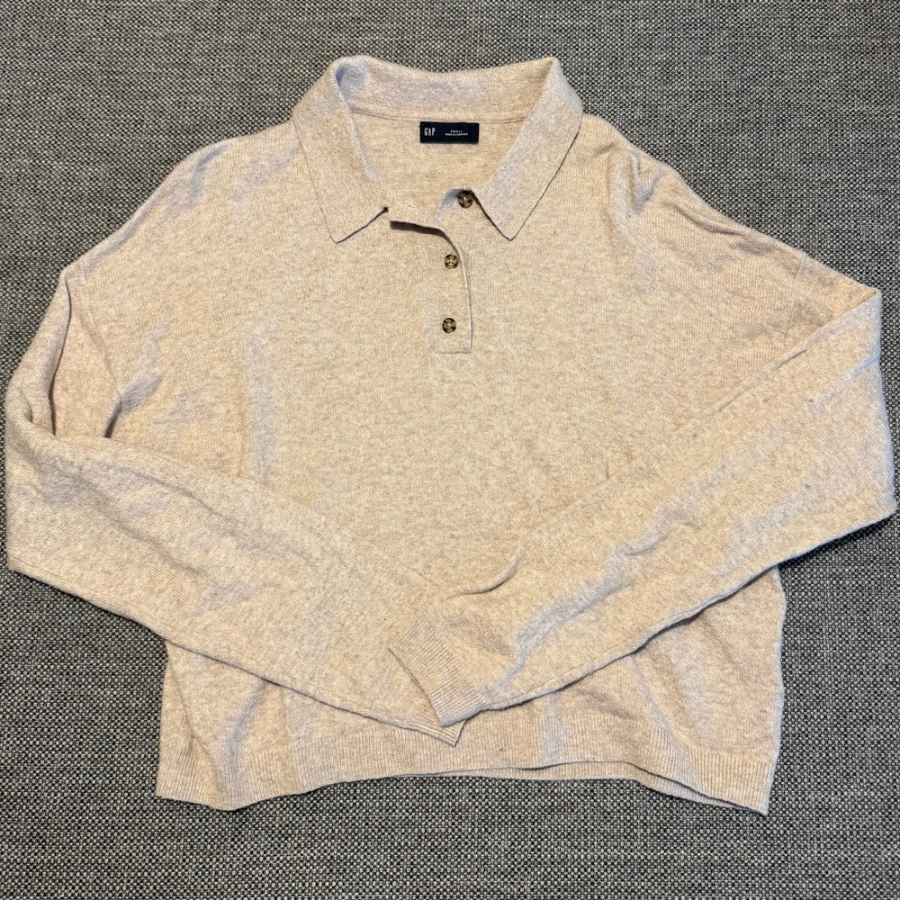 GAP Women's Light Beige Polo V-Neck Sweater